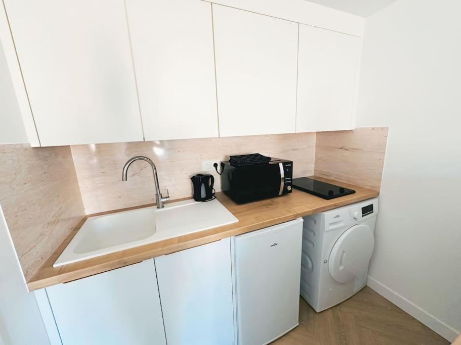 Le Studio - Cocon Scandinave - Parking Gratuit Pont-de-Veyle Bagian luar foto