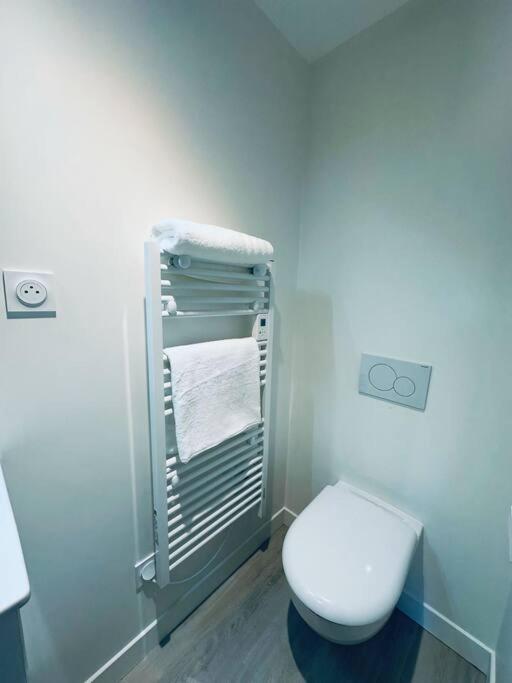 Le Studio - Cocon Scandinave - Parking Gratuit Pont-de-Veyle Bagian luar foto