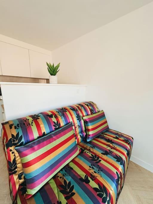 Le Studio - Cocon Scandinave - Parking Gratuit Pont-de-Veyle Bagian luar foto